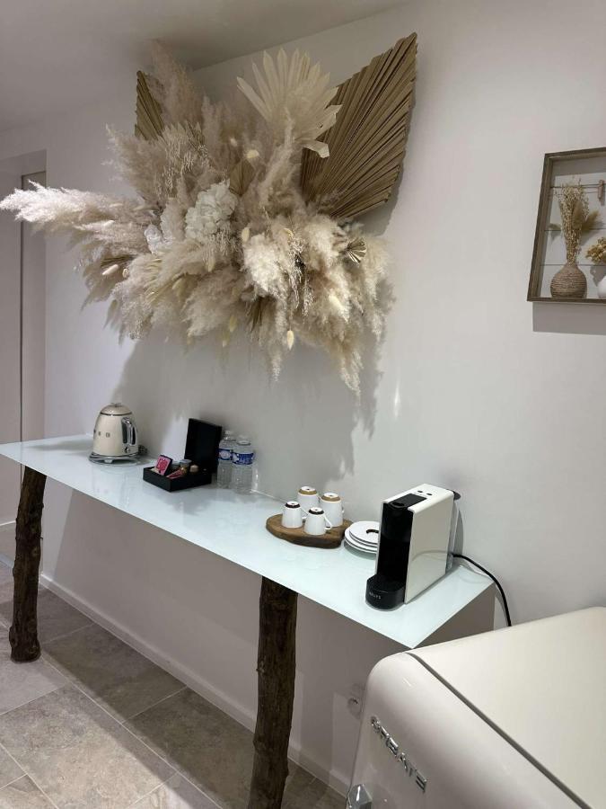 Appartement Jacuzzi Prive Awinion Zewnętrze zdjęcie